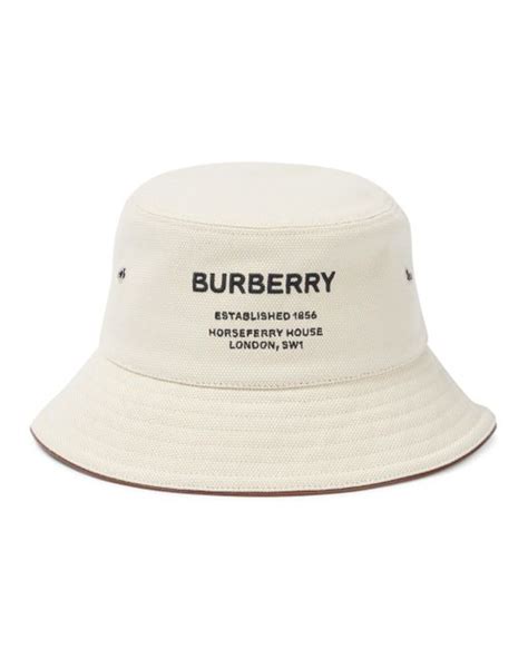 burberry bucket hat white